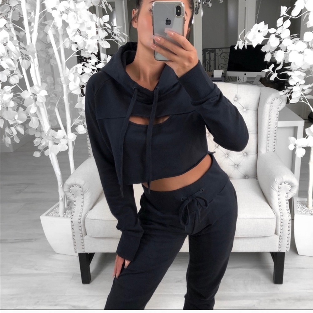 REPOSH🖤 Jaylyn Midnight Two Pc set